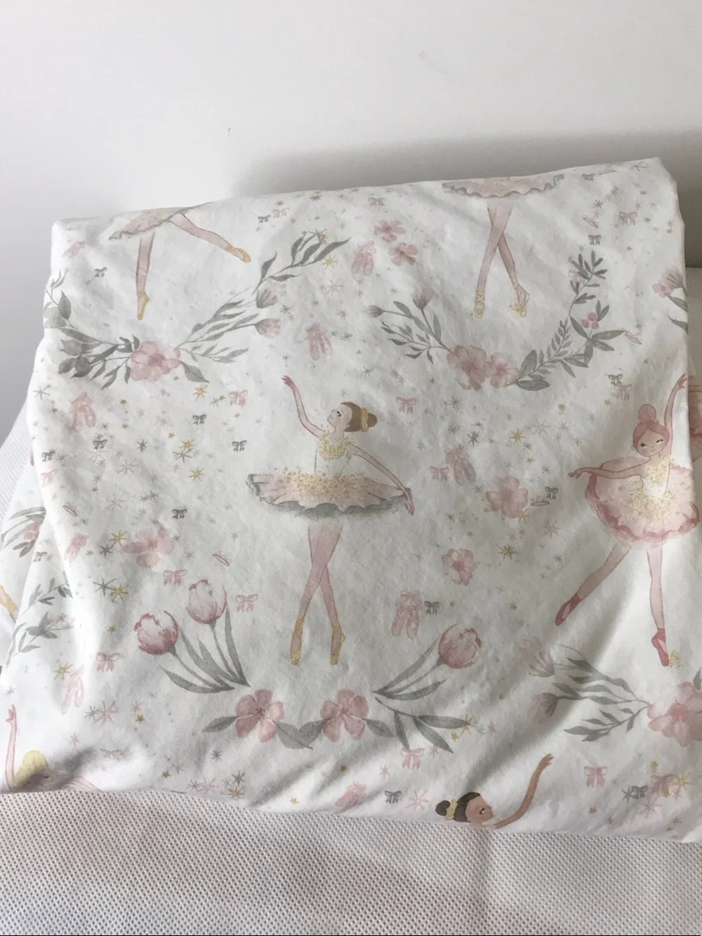 Pottery Barn Kids Ballet Dancer Print Cotton Bedding -Twin Fitted